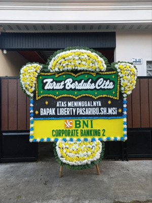 Papan Bunga Duka di Karang Jaya